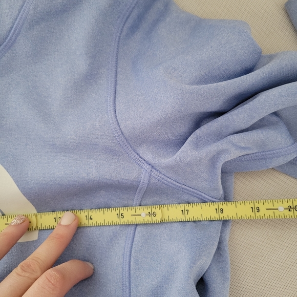 North face sweatshirt - Picture 4 of 4